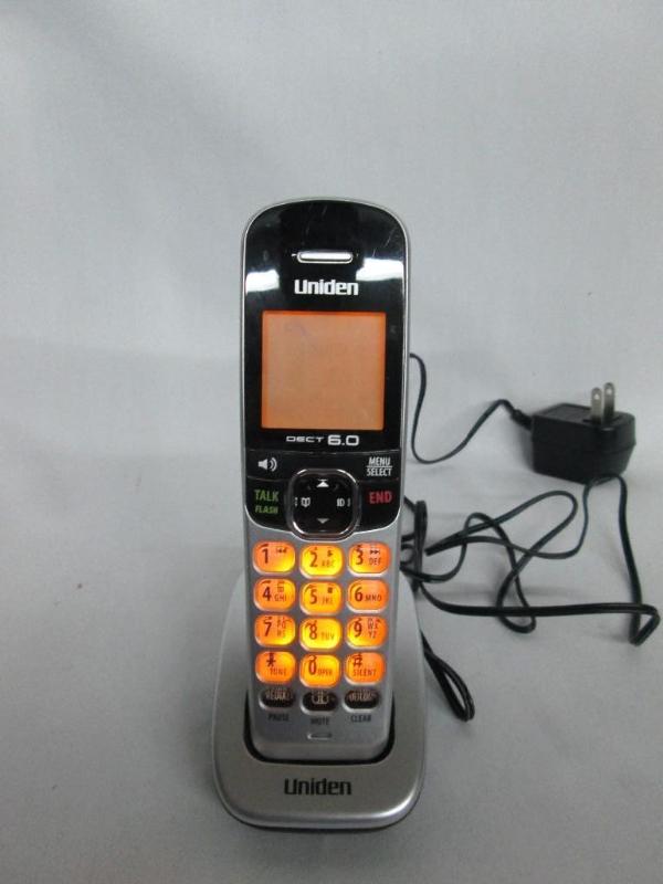 lot 24 image: Uniden Cordless Phone