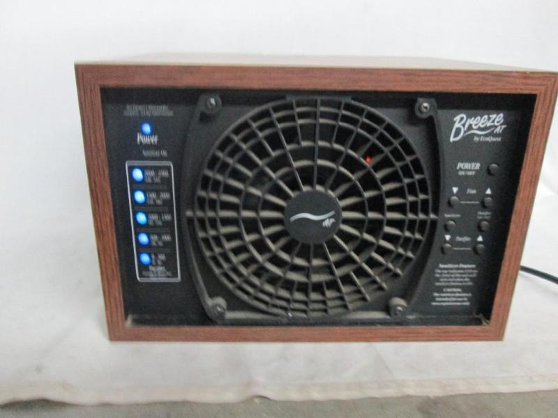 lot 28 image: Air Purifier