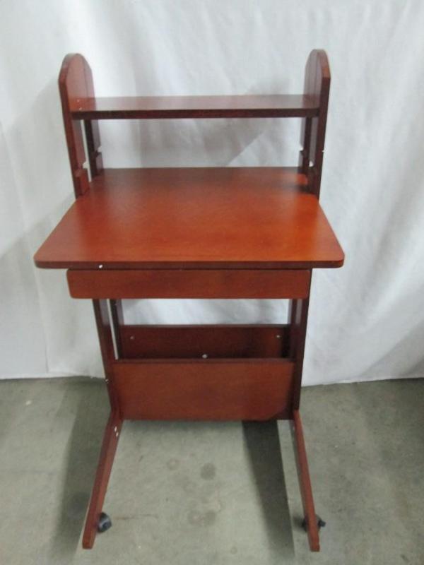 lot 37 image: Laptop Table