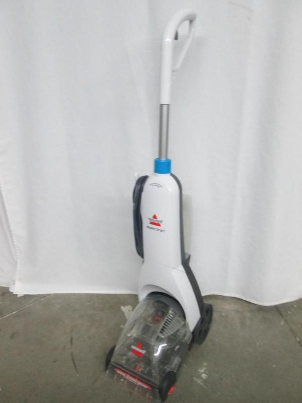 lot 6 image: Vacuum Cleaner