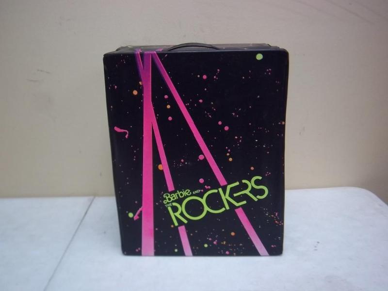 lot 116 image: Barbie Rockers Case - With Doll - S...