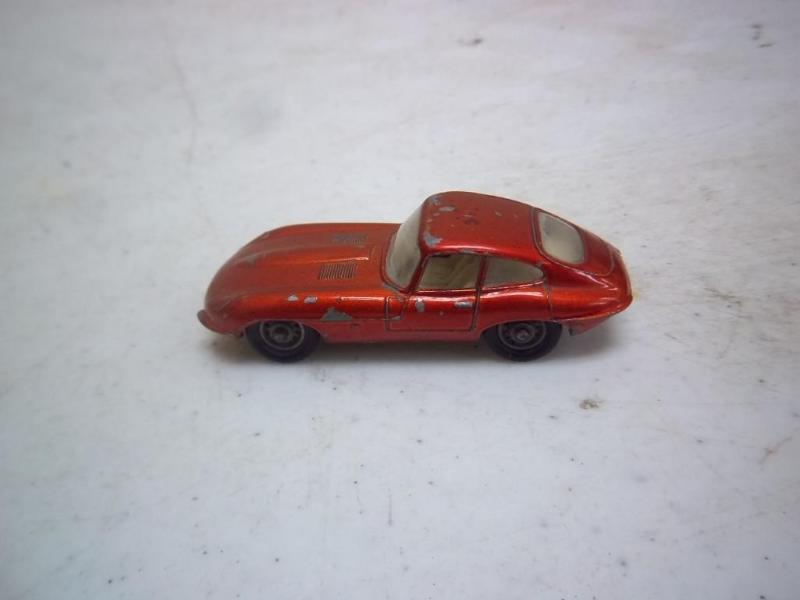 lot 122 image: Lesney&nbspE Type Jaguar - Some We...
