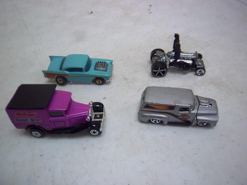 lot 124 image: Lot Of Hotwheel Cars...