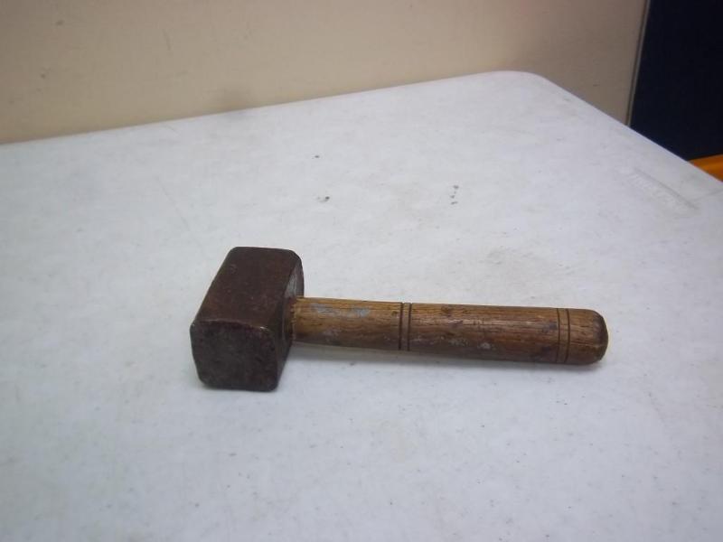 lot 19 image: Vintage Mallet SteelIron Head With...