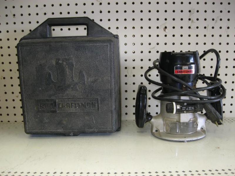 lot 203 image: Craftsman Router With Dial And Ligh...
