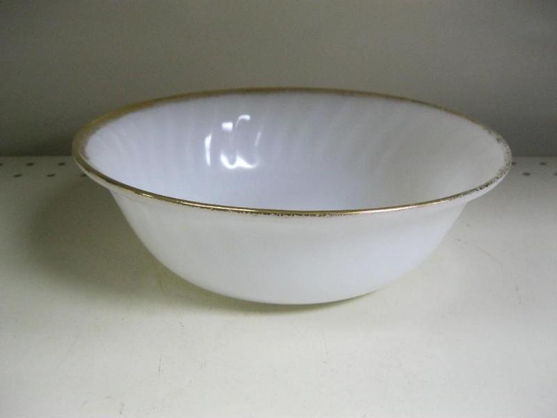 lot 218 image: Vintage Fire King Glass Bowl With 2...