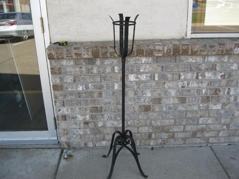 lot 49 image: Heavy Iron Stand May Have Come Out ...