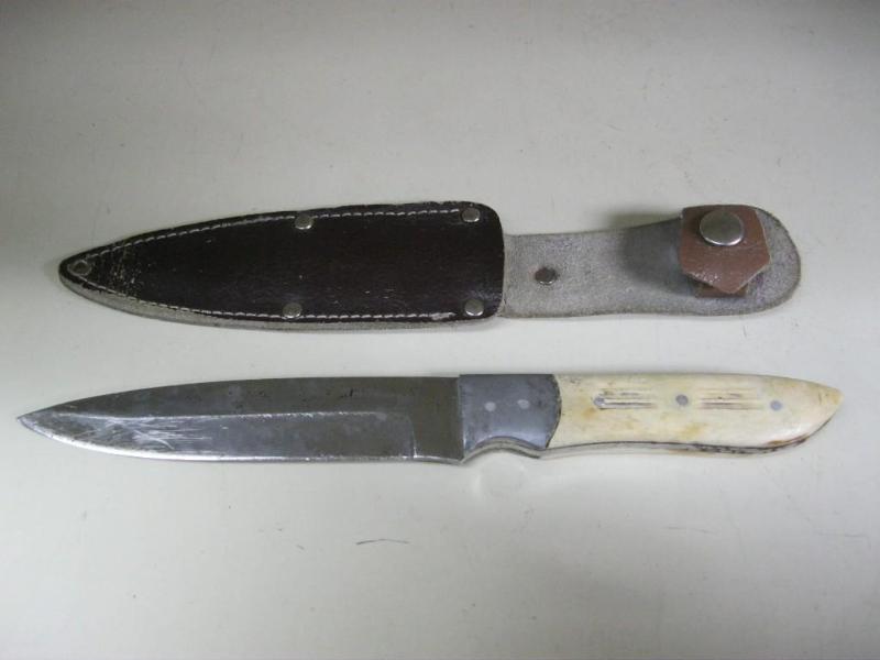 lot 92 image: Vintage Bone Handle Knife...
