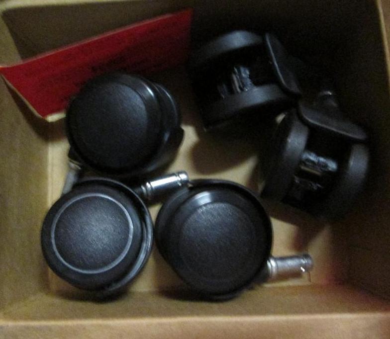 5 caster wheel set...
