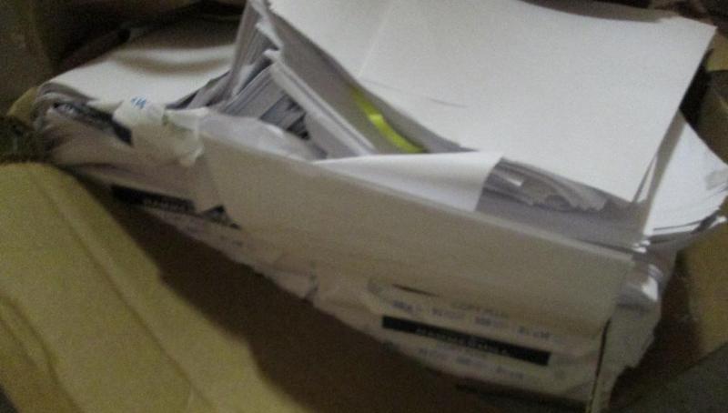 Damaged case of Hammermill legal si...