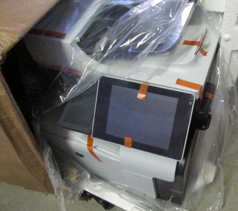 New HP Laserjet MFC 575 printer - T...