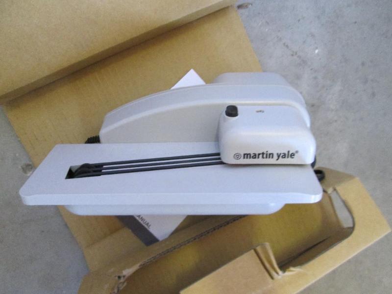 Martin Yale electric desktop letter...