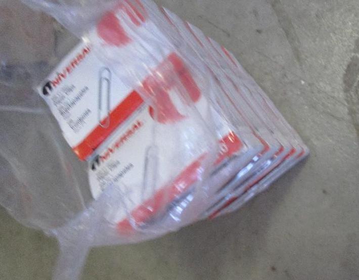 Lot of 1000 total paperclips, stand...