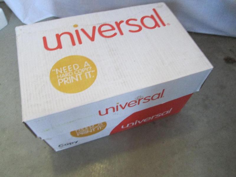 Case of Universal 8.5 x 11 copy pap...