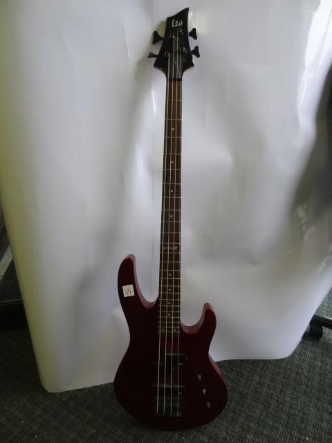 lot 13 image: Electric Guitar- LTD ESP...