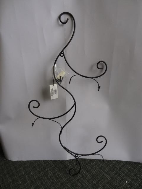 lot 50 image: Large Rush Creek, Twisted Vine Rack...