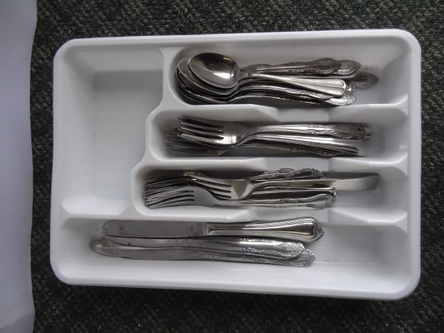 lot 60 image: White Plastic Silverware Tray with ...