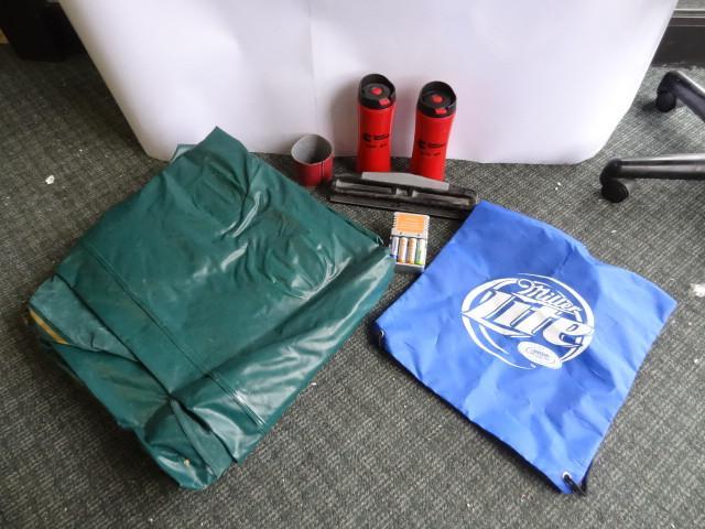 lot 69 image: Queen Size Air Mattress-Slow Leak. ...