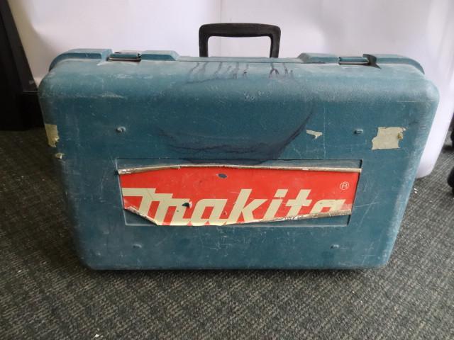 lot 92 image: Makita 210 7FK Portable Bandsaw...