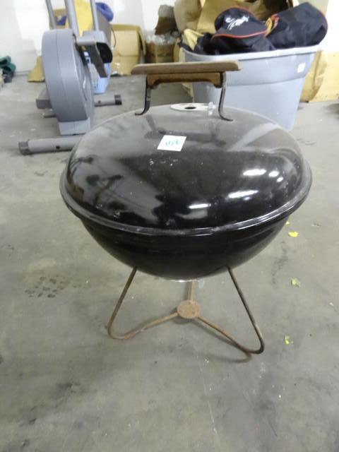lot 108 image: Mall Weber Grill...