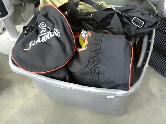 lot 119 image: Plastic Bin of Misc Travel Bags, S...