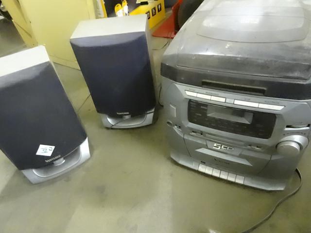 lot 124 image: Venturer 5CD ChangerTape DeckRadi...