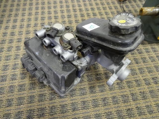 lot 157 image: Master cylinder Assembly...