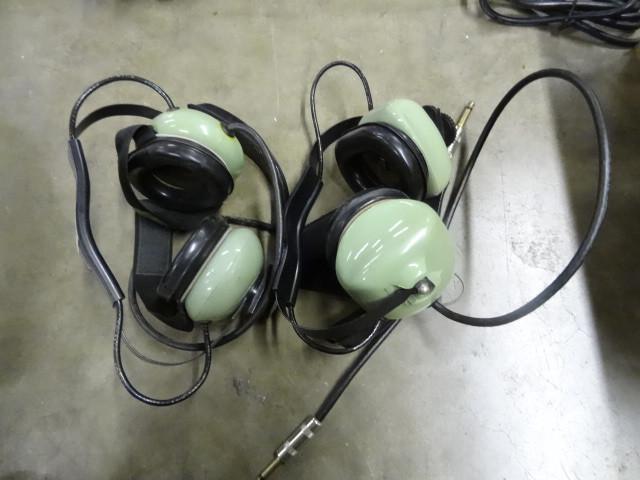 lot 199 image: 2-Headphones...
