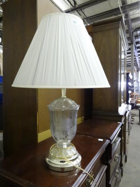 lot 21 image: Glass Table Lamp with Metal Base wi...
