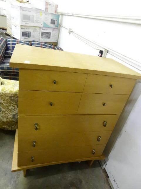 lot 24 image: Vintage 5 Drawer Dresser 38" x...