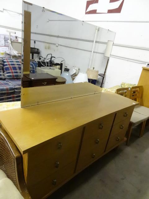 lot 26 image: 9Drawer Vintage Dresser 64" x ...