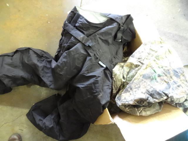 lot 282 image: Arctiva Mens 5XL Snow pants & ...