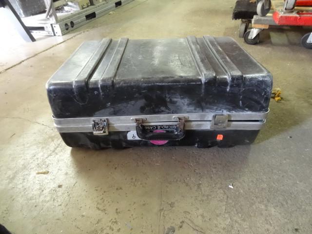 lot 289 image: Black Heavy Duty Latchable case wit...