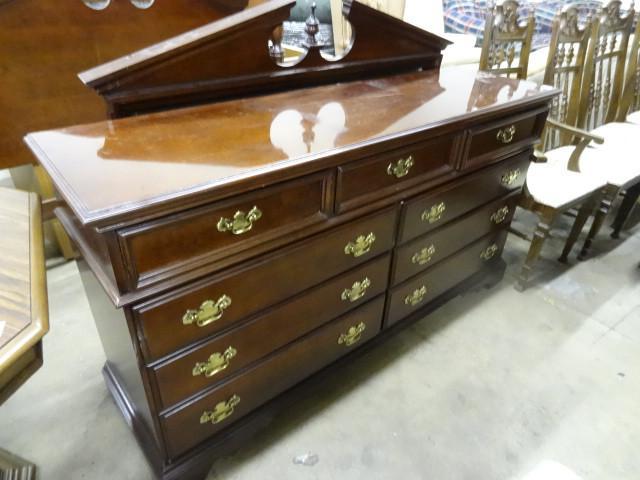 lot 29 image: 9 Drawer Dresser 5 x 18" x 33...