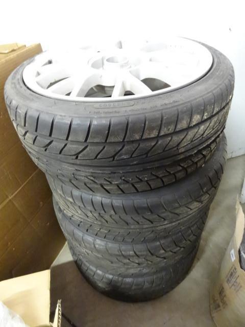 lot 298 image: 4- 20540ZR17 Tires, 3 are in good ...
