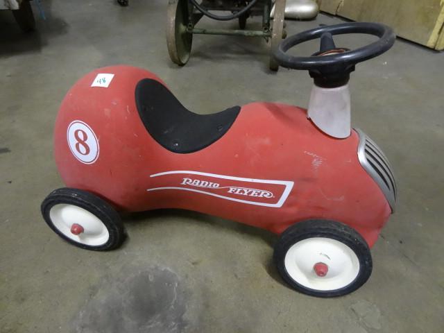 lot 48 image: Radio Flyer Metal Car...