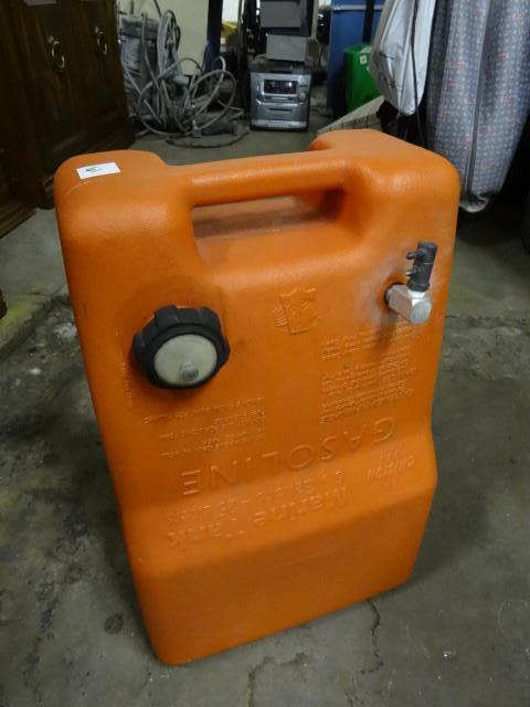 lot 61 image: Plastic Marine Tank...