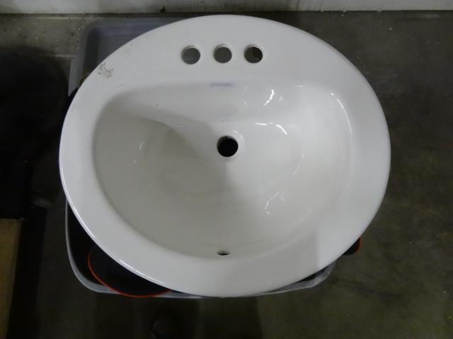 lot 88 image: Gerber White Sink 12-834-CH...