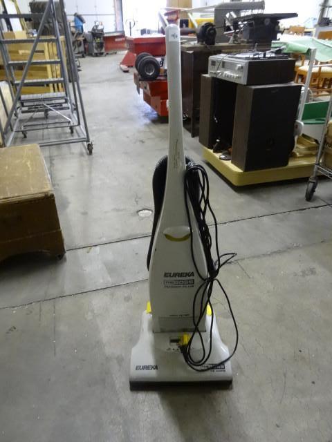 lot 96 image: Eureka 12Amp The Boss Vacuum-Untest...