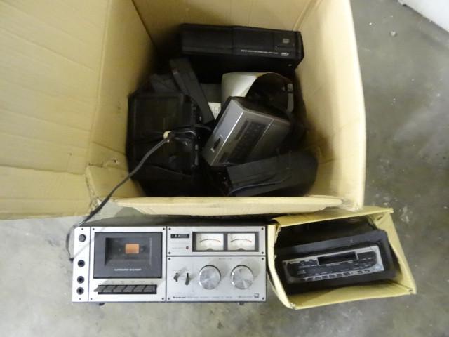 lot 99 image: Misc. Box of ElectronicsCar Radio...