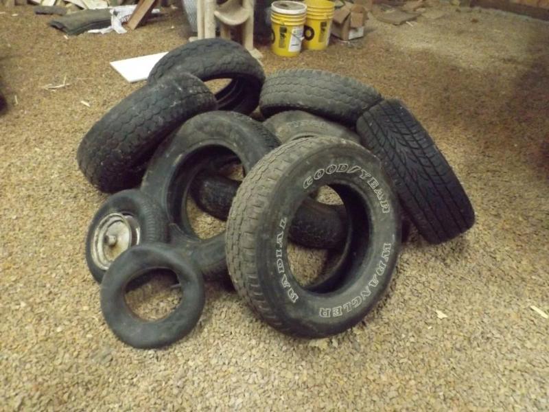 This lot includes 10 cartrailermo...