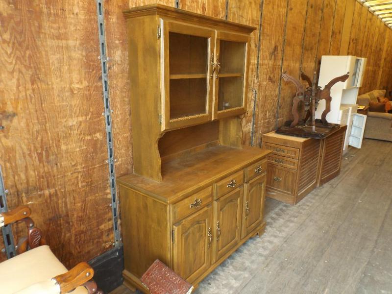Solid pine hutch in nice condition....