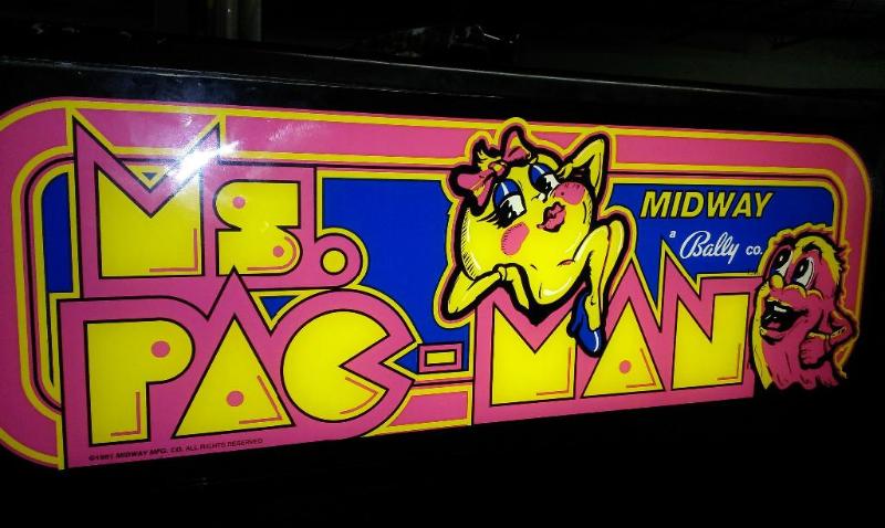 lot 2 image: MS PACMAN