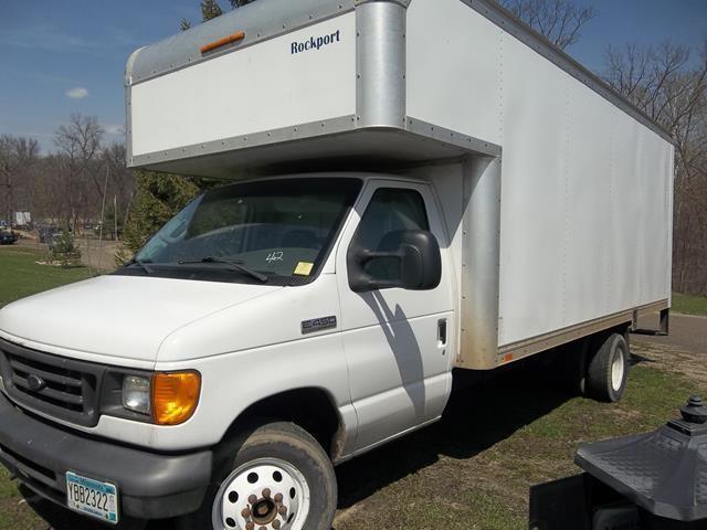 2006 Ford E450 Super Duty Diesel Cargo Truck