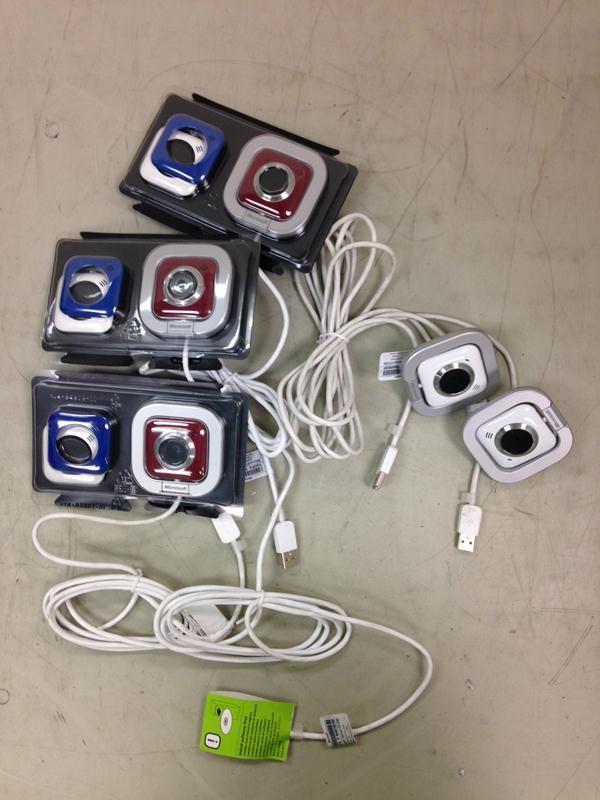 lot 17 image: Lot of (5) Microsoft LifeCam VX-550...