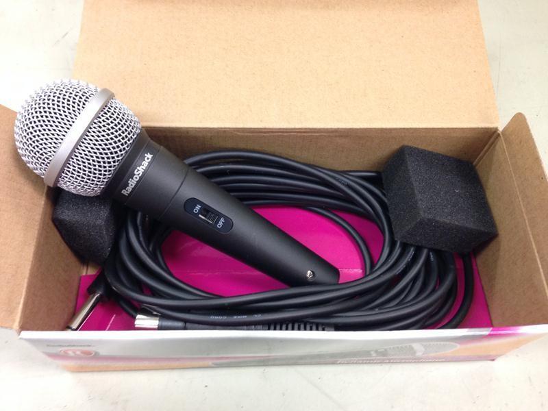 lot 19 image: NEW RadioShack Vocal Unidirectional...