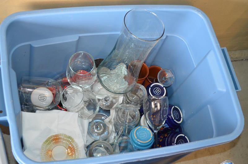 lot 15 image: Tub of Collectible glasses some Ger...