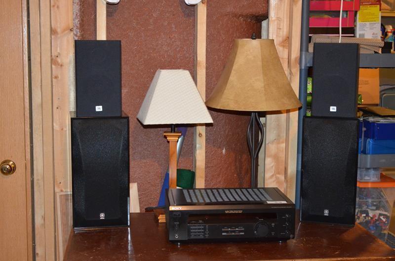 lot 34 image: JBL&nbspG40 & Yamaha NS-A...