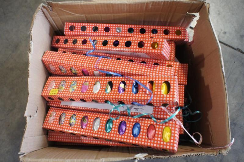 lot 11 image: Lot of (33) Boxes of various colore...