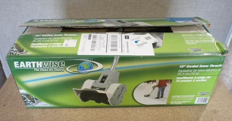 lot 53 image: Earthwise 10" Corded Snow Blow...